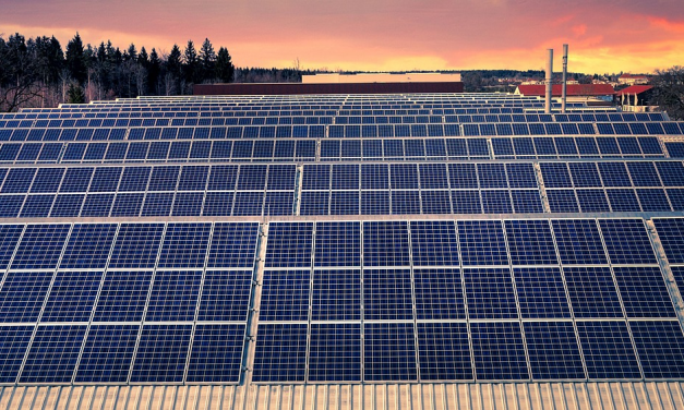 The Top Reasons Why More Businesses are Switching to Solar Today – and Why You Should, Too!